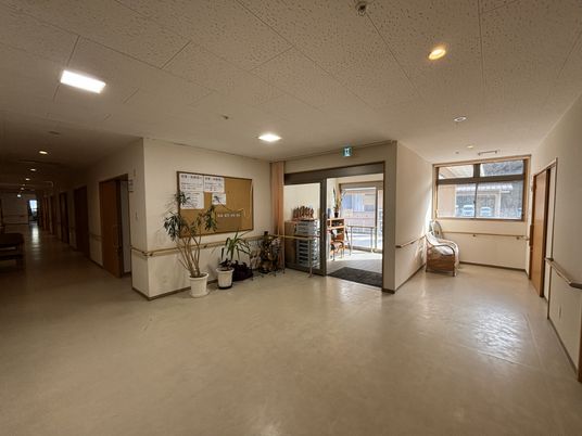 広々とした廊下