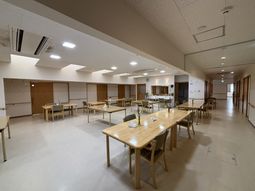 広々とした食堂