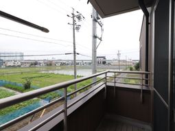 開放的なバルコニー景観