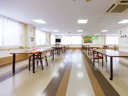 明るい食堂  