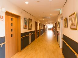 温かみのある廊下