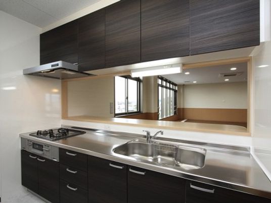 清潔なキッチン設備