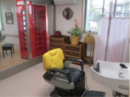 明るい理美容室