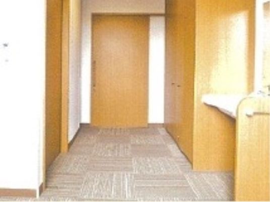 明るい廊下の様子