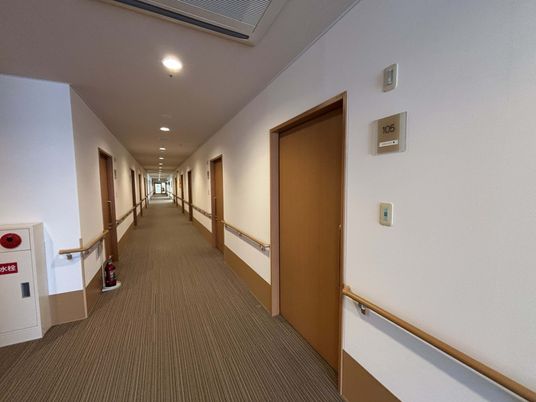 長い廊下