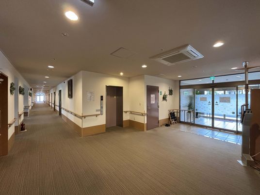 明るい廊下