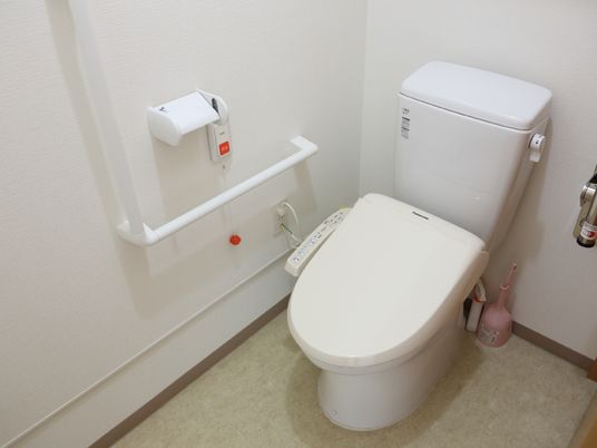 手すり付きトイレの設備
