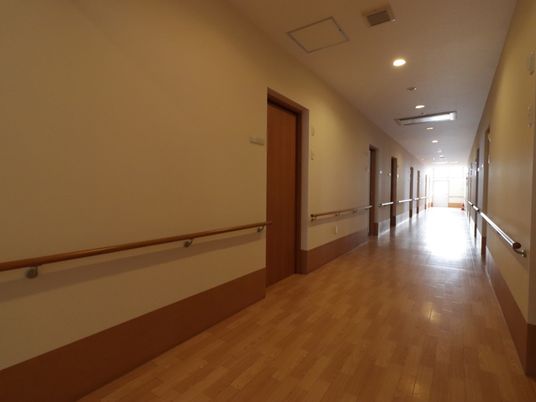 広く安全な廊下