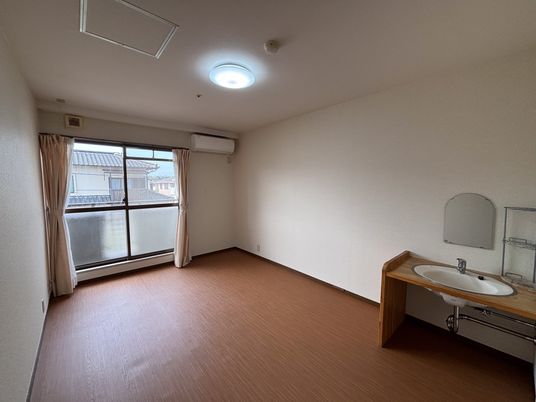 シンプルな居室