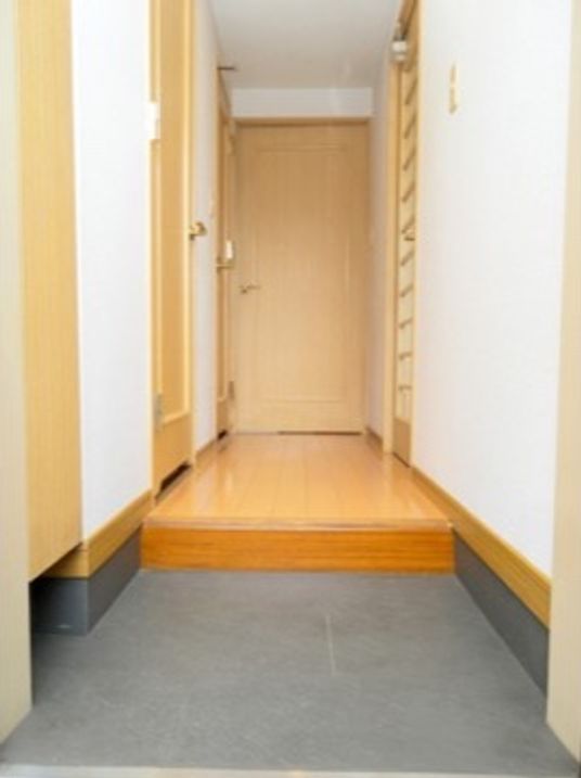 明るい廊下の一角