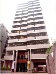 高層建築のエントランス