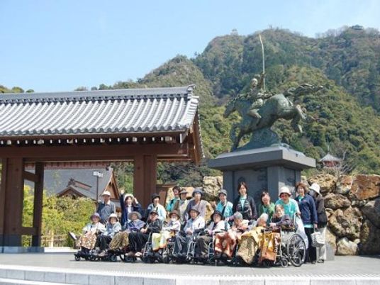 外出先での集合写真