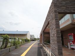 清潔な外観の建物
