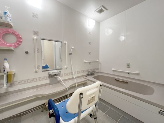 清潔感のある浴室