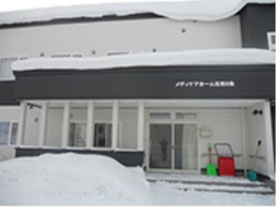 雪景色のエントランス