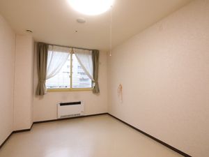 清潔な空間の洋室