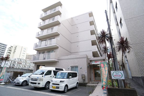 都市型施設の外観画像
