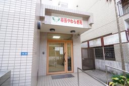 エントランスの外観