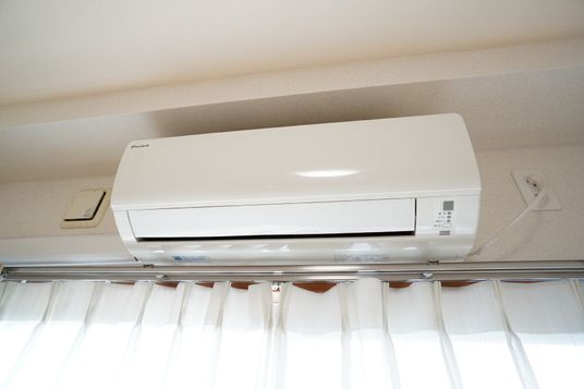 清潔なエアコンの設備