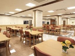 広々とした食堂の様子