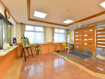 エントランスの明るい空間