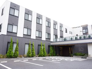 清潔感のある施設のエントランス