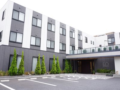 清潔感のある施設のエントランス
