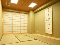 落ち着いた雰囲気の和室