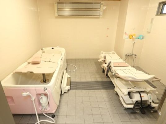 清潔な快適浴室設備
