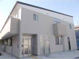 清潔な外壁の建物