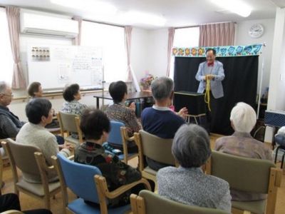 活動中の多目的室