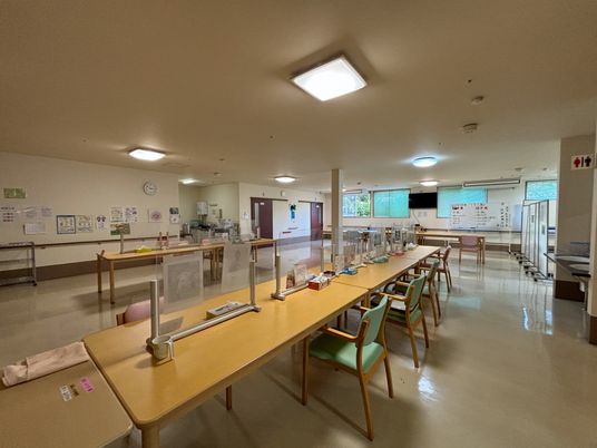 広々とした食堂