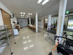 広々とした廊下