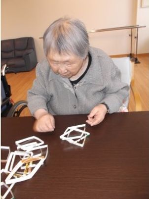 老人が機能訓練を実施