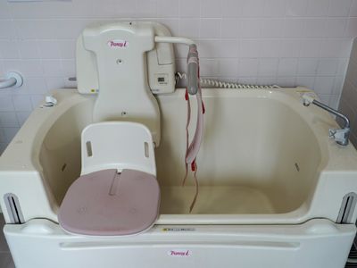 介護用の快適浴槽