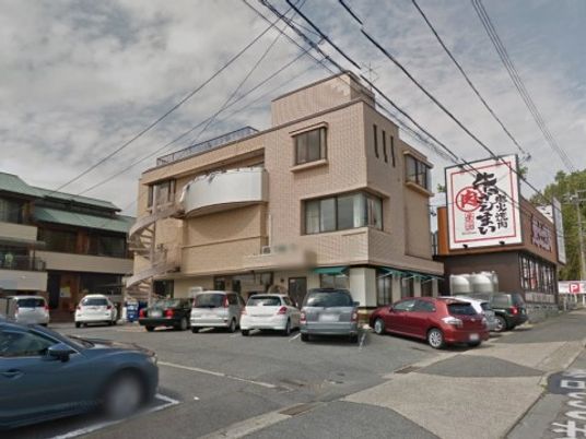 多階層建築の外観
