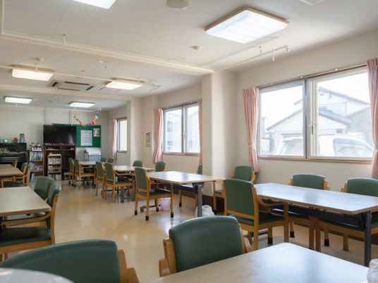 広々としたダイニングスペース