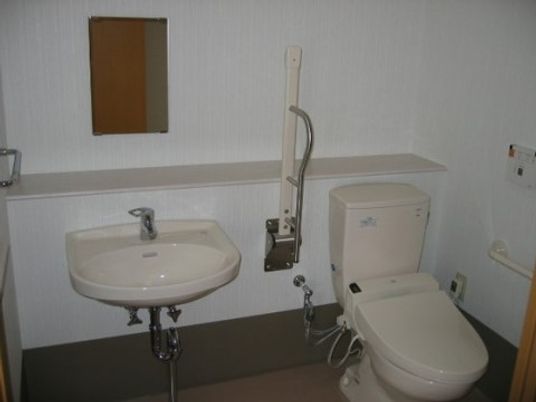 トイレと洗面台の設備