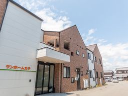 清潔感ある明るい建物