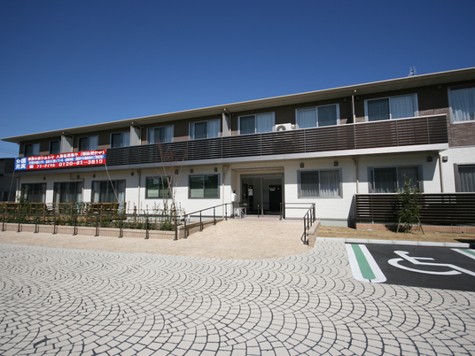 外観 建物正面