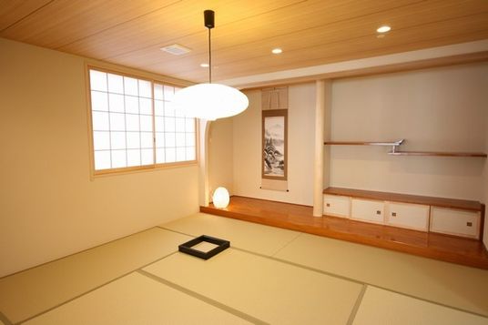 落ち着いた和室