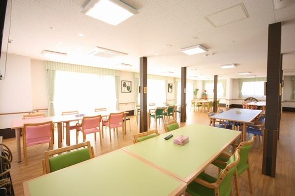 ゆとりある食堂のある施設