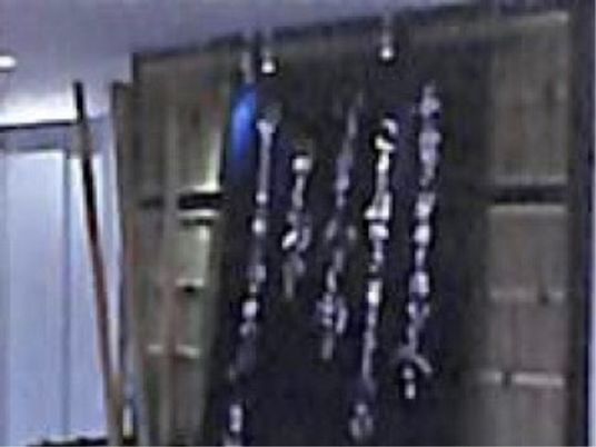 歩行補助具の立てかけられた壁面