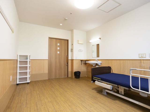 快適な居室 居室 明るく広々とした居室で、快適に過ごせる工夫があります。自然光が入り、快適な環境です。