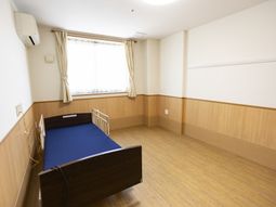 ベッドのある居室