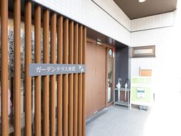エントランス表示看板