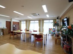 明るく広々ダイニングルーム