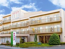 明るい建物の外観