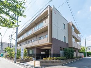 現代的な建物の外観