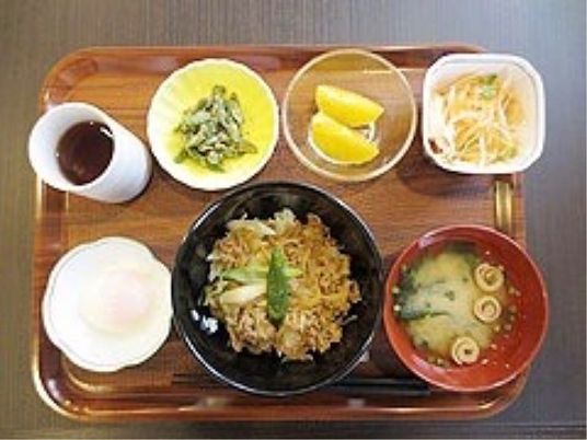 バランスの良い食事セット